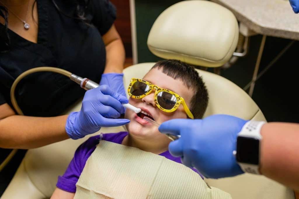 Lakewood Kids Dentistry: Davette Johnson-Harris, DDS | 11550 Louetta Rd Suite 400, Houston, TX 77070, USA | Phone: (832) 559-7125