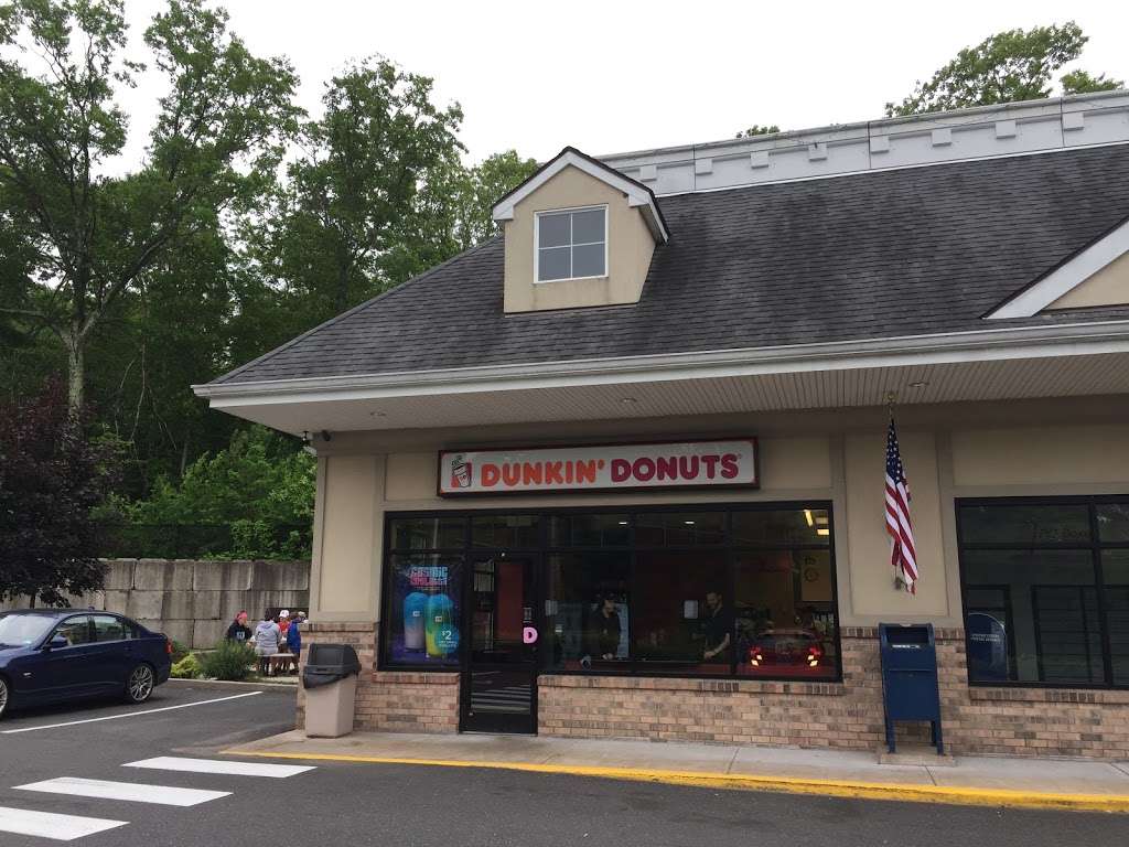 Dunkin Donuts | 230 Roosevelt Dr, Monroe, CT 06468, USA | Phone: (203) 268-5298