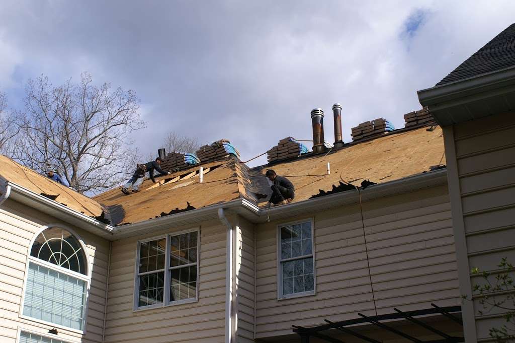 Chesapeake Roofing, Windows & Siding Inc. | 910 Soaring Eagle Ct, Davidsonville, MD 21035 | Phone: (866) 607-2851