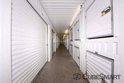 CubeSmart Self Storage | 350 W Rankin Rd, Houston, TX 77090, USA | Phone: (281) 872-7290