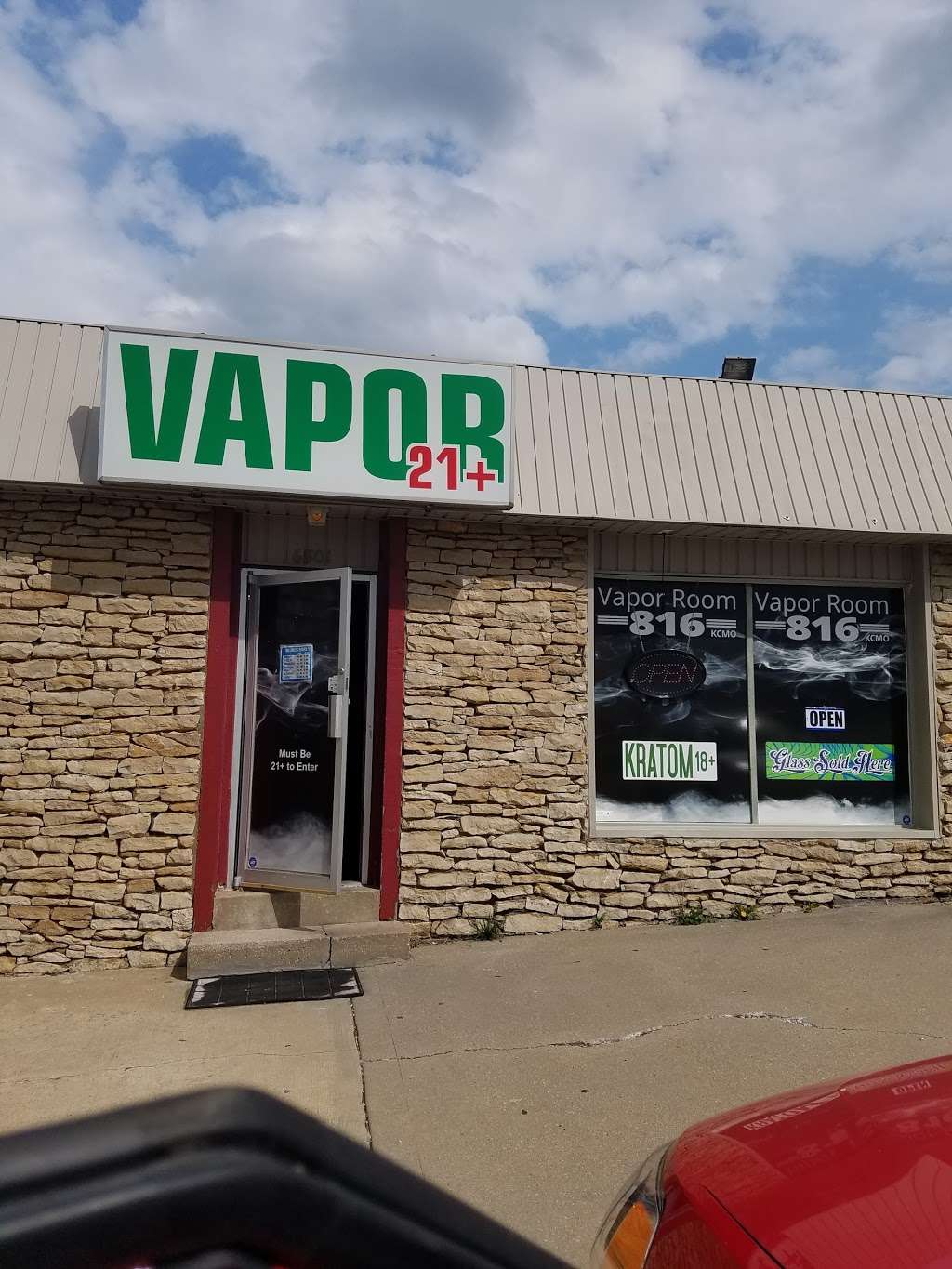 Glass And Vape - Kansas City Vape Shop | 6829 N Oak Trafficway, Gladstone, MO 64118, USA | Phone: (816) 214-5890