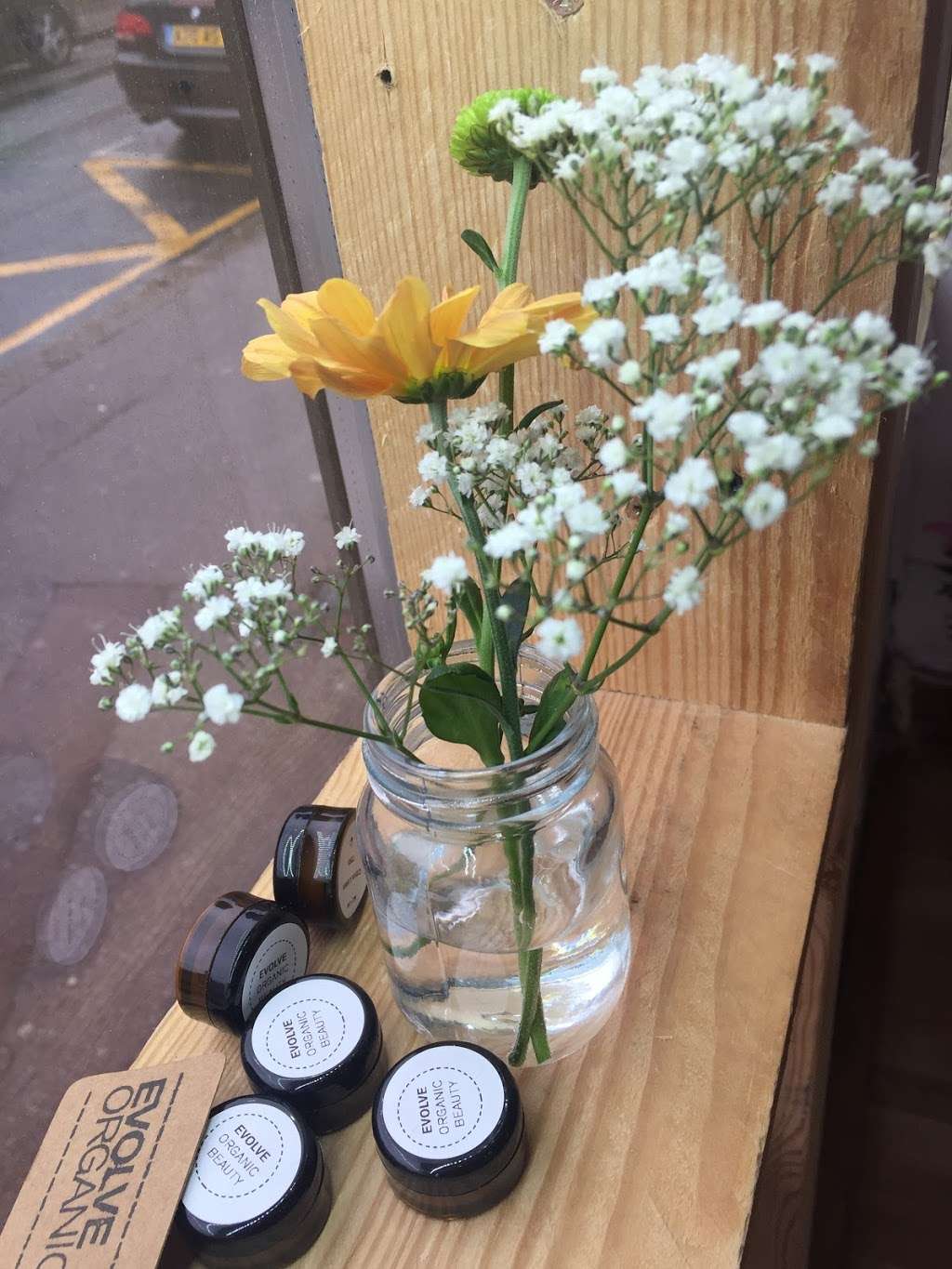 Siain Organic Beauty | 41A Fourth Ave, London E12 6DP, UK | Phone: 020 8281 5987