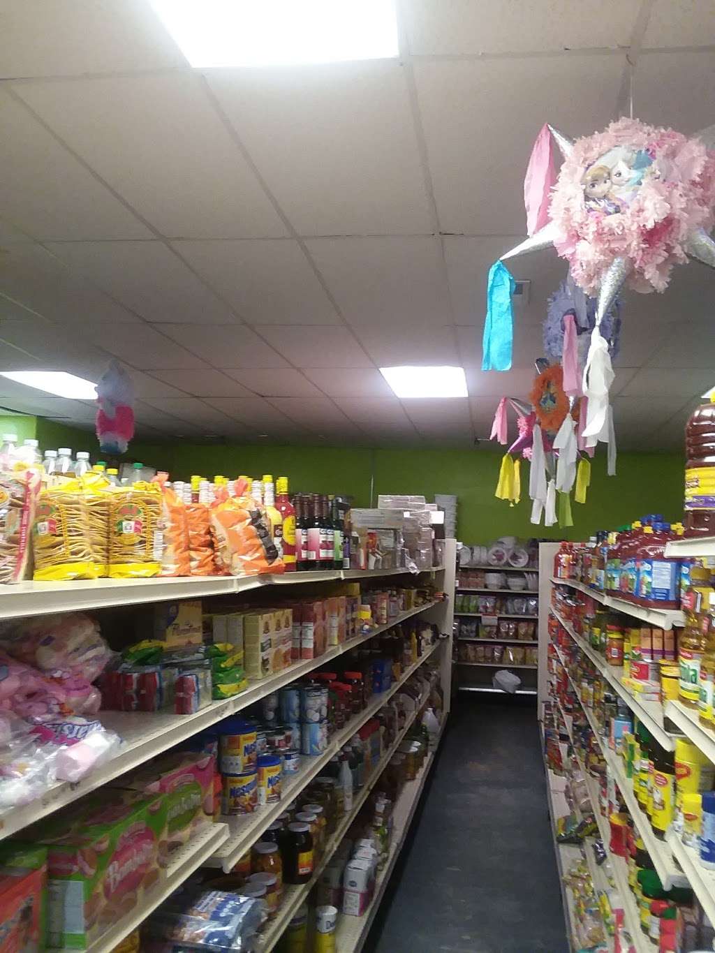 Mi Corral Tienda Y Taqueria | 8537 Ditch Rd, Indianapolis, IN 46260, USA | Phone: (317) 735-1640