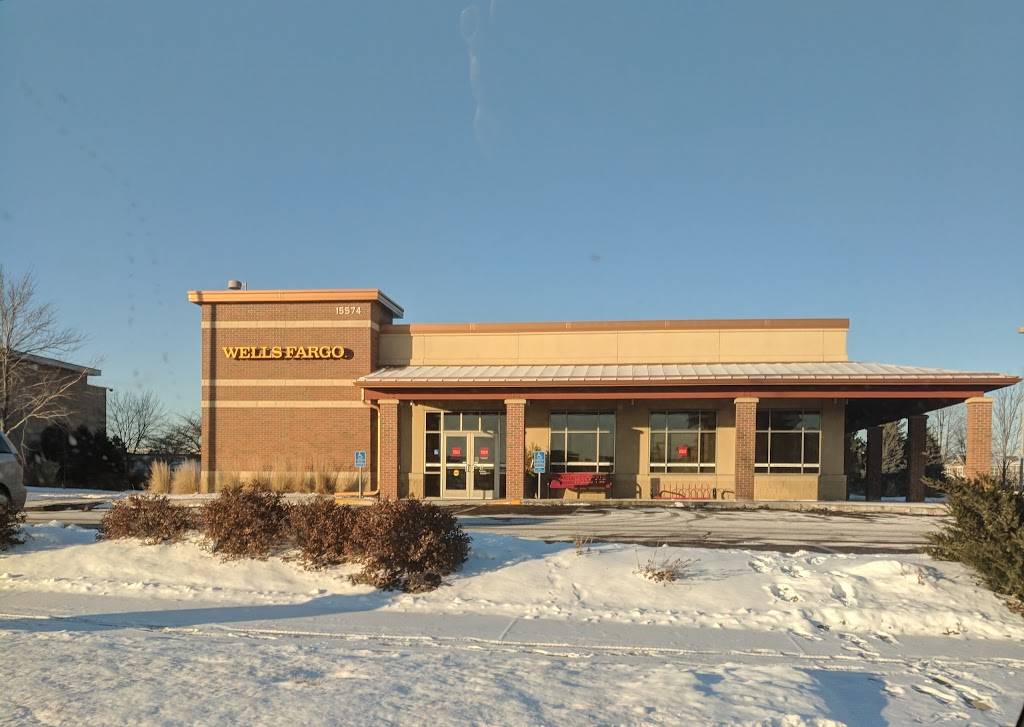 Wells Fargo Bank | 15574 Pilot Knob Rd, Apple Valley, MN 55124, USA | Phone: (952) 322-3960