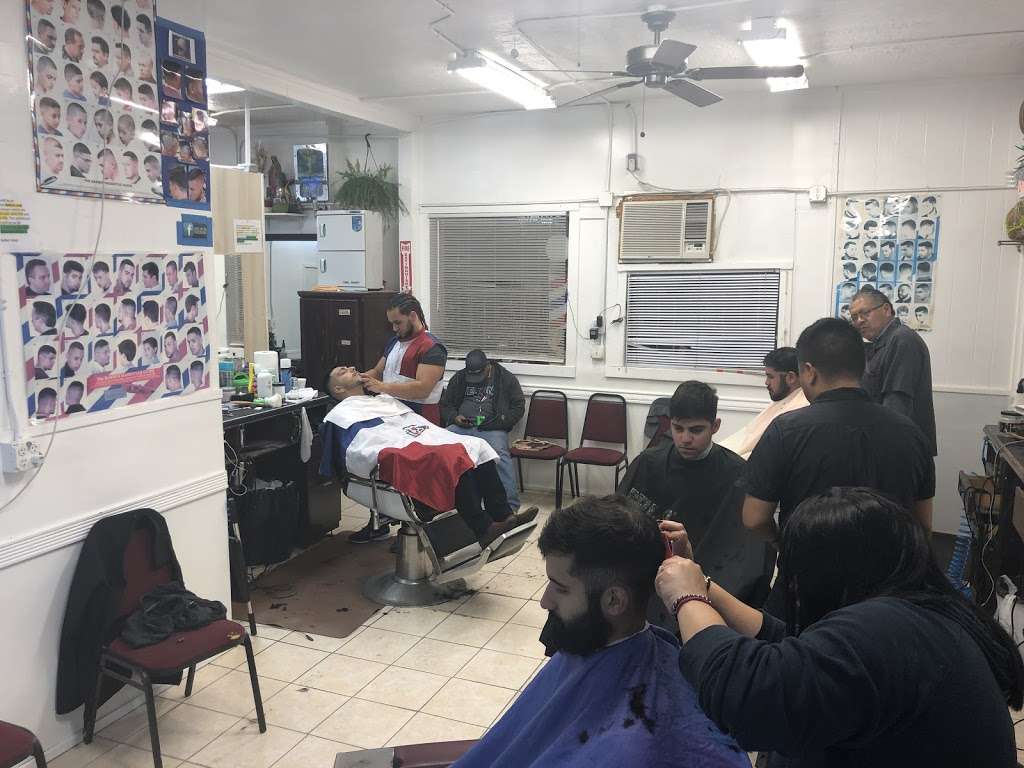 Pachuca Barber Shop | 4213, 7152 Lawndale St, Houston, TX 77023, USA | Phone: (832) 516-8754