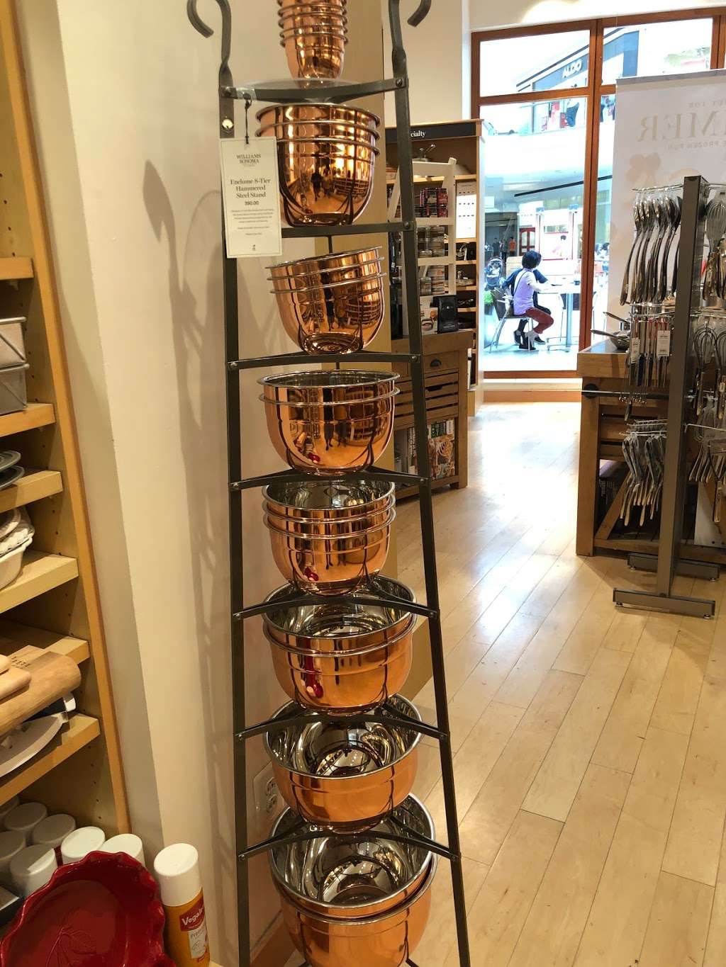 Williams-Sonoma | 11818L Fair Oaks Mall Ste L133, Fairfax, VA 22033, USA | Phone: (703) 352-7162