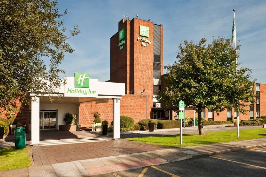 Holiday Inn Brentwood M25, Jct.28 | Brook St, Brentwood CM14 5NF, UK | Phone: 0871 942 9012