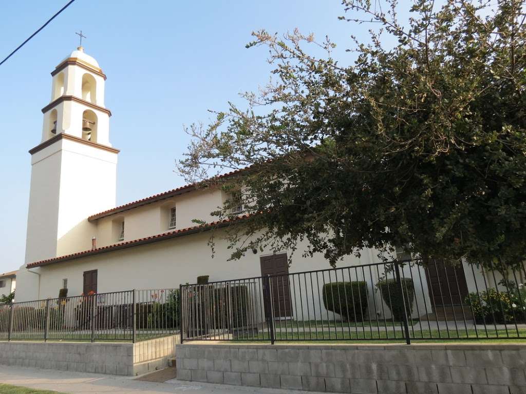 St. Ann Catholic Church - Iglesia de Santa Ana - Nhà thờ Công Gi | 2302 Riverdale Ave, Los Angeles, CA 90031, USA | Phone: (323) 221-6368