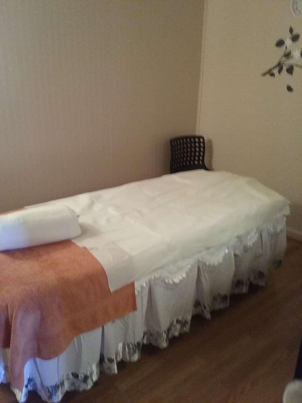 Meis Massage& Reflexology Spa | 689 Washington St, Stoughton, MA 02072, USA | Phone: (781) 341-0825