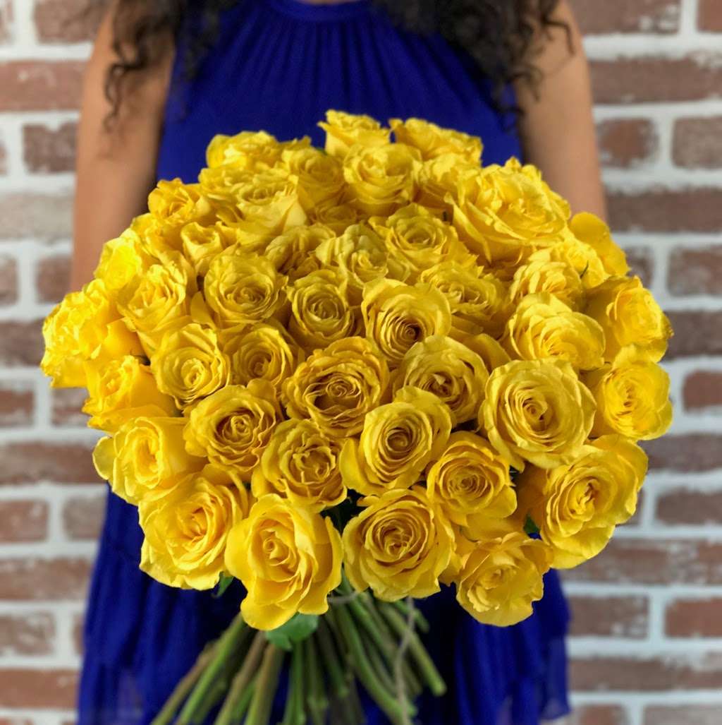 Flower Delivery Rancho Palos Verdes | 32653 Seagate Dr, Rancho Palos Verdes, CA 90275, USA | Phone: (424) 260-2945