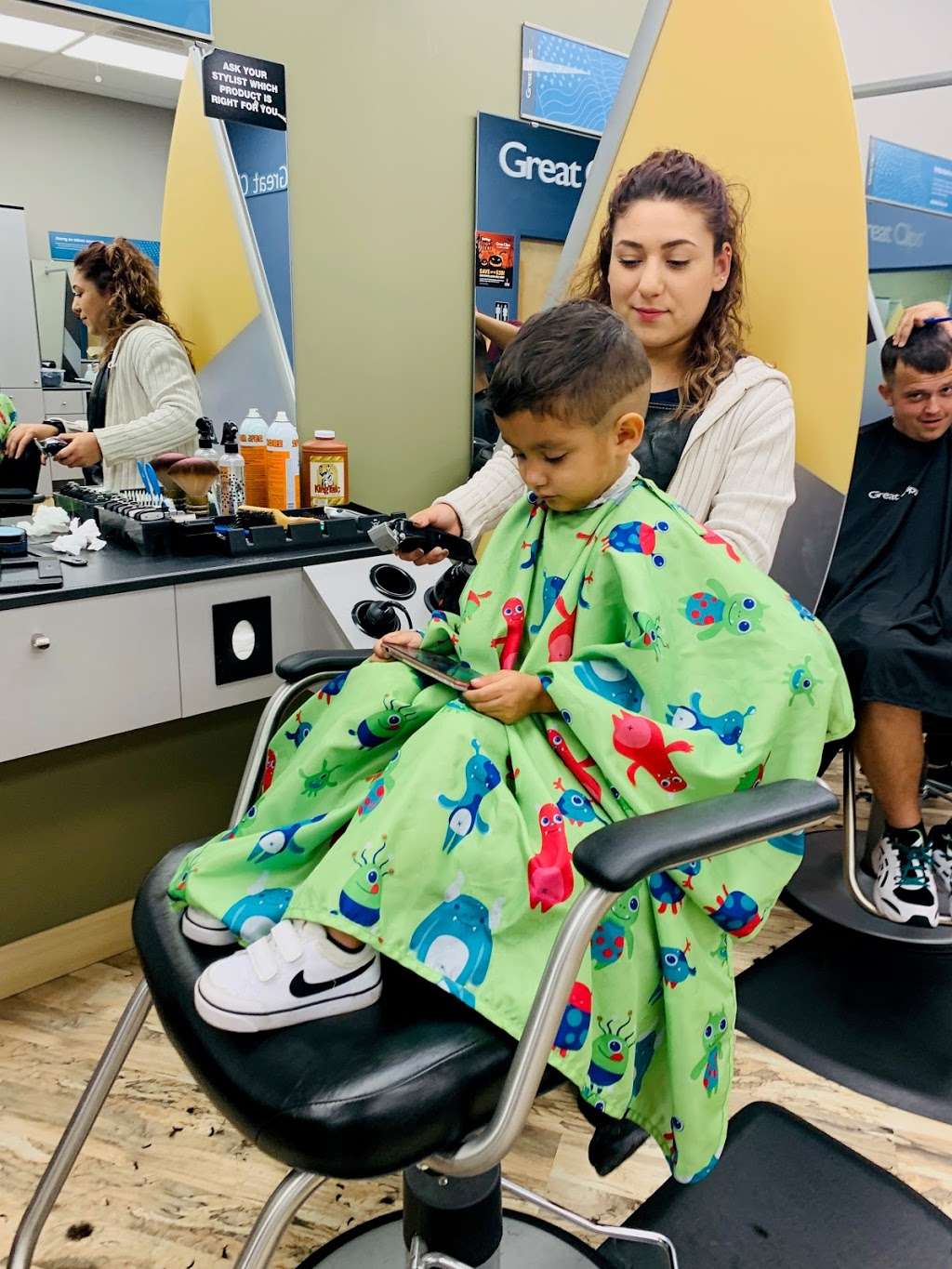 Great Clips | 10910 Marbach Rd #103, San Antonio, TX 78245 | Phone: (210) 467-5002