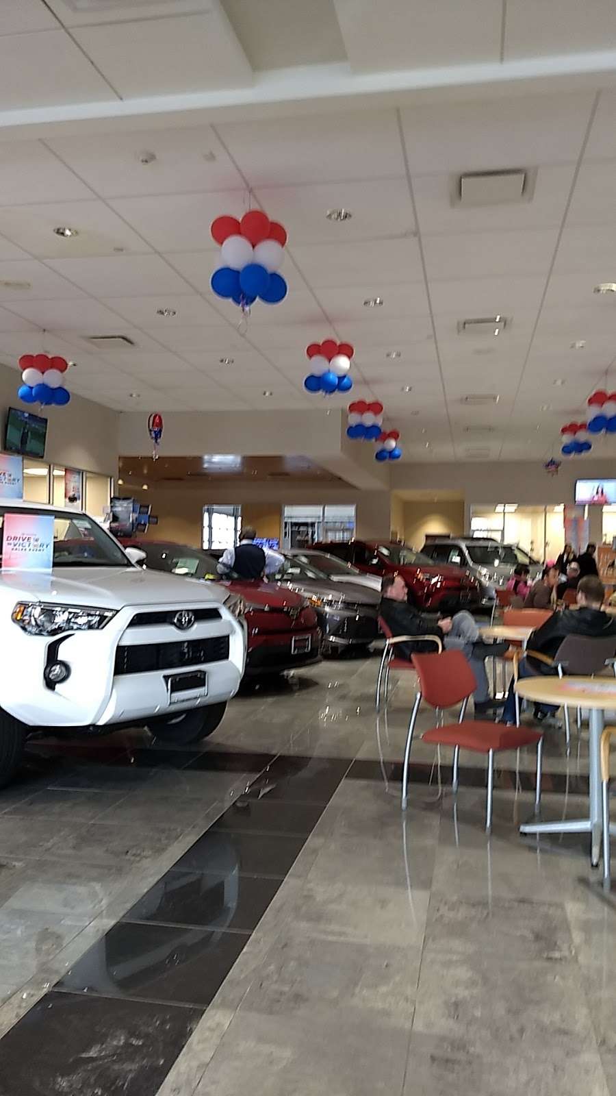 Westbury Toyota | 1121 Old Country Rd, Westbury, NY 11590 | Phone: (516) 272-4499