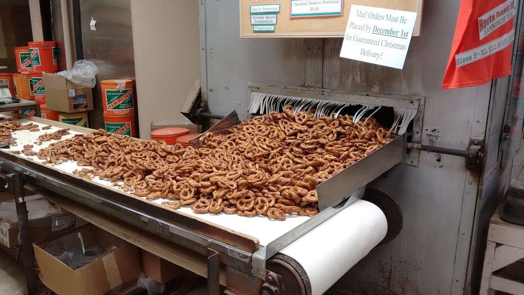 Hammonds Old-Fashioned Hand Made Pretzels | 716 S West End Ave, Lancaster, PA 17603, USA | Phone: (717) 392-7532