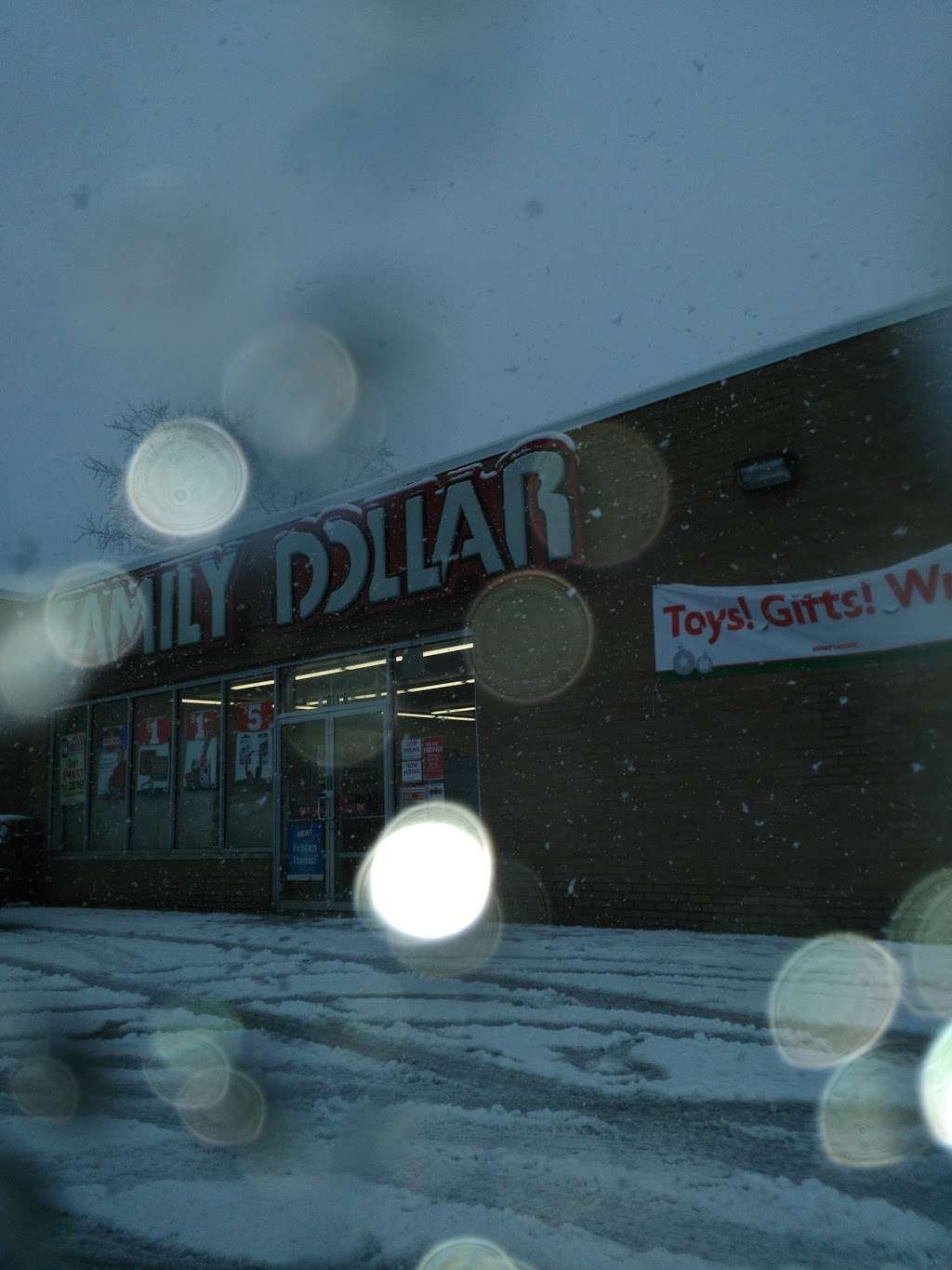 Family Dollar | 6010 W 87th St, Burbank, IL 60459, USA | Phone: (708) 598-8595