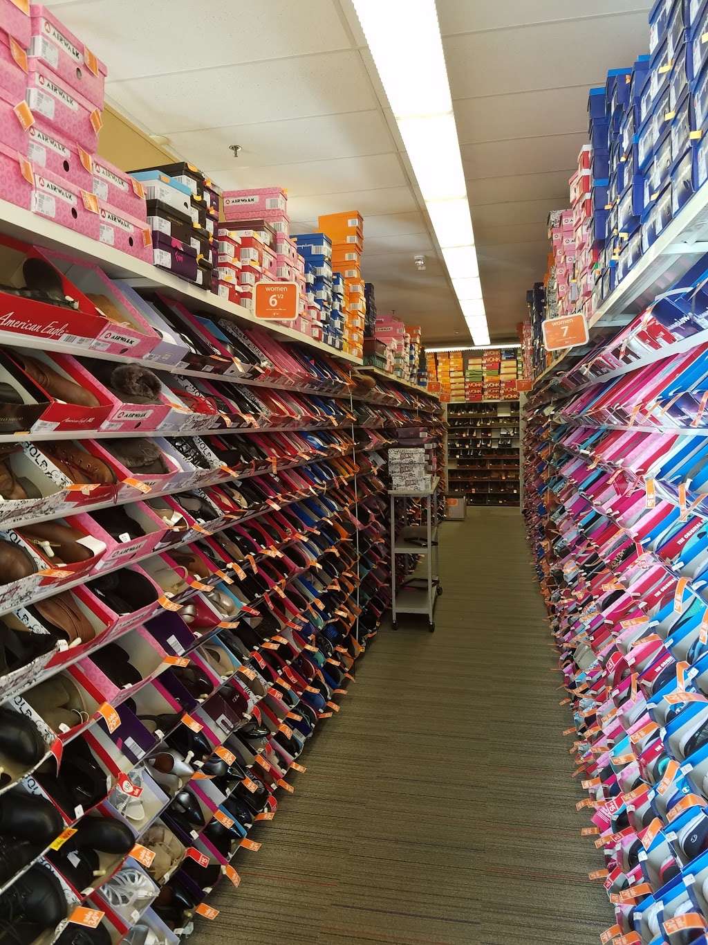 payless shoes near ne