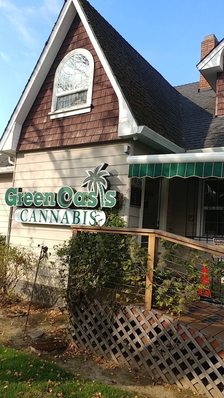 Green Oasis Dispensary, CBD Shop, E-Bikes, Paddleboard | 1035 SE Tacoma St, Portland, OR 97202, USA | Phone: (503) 937-2060