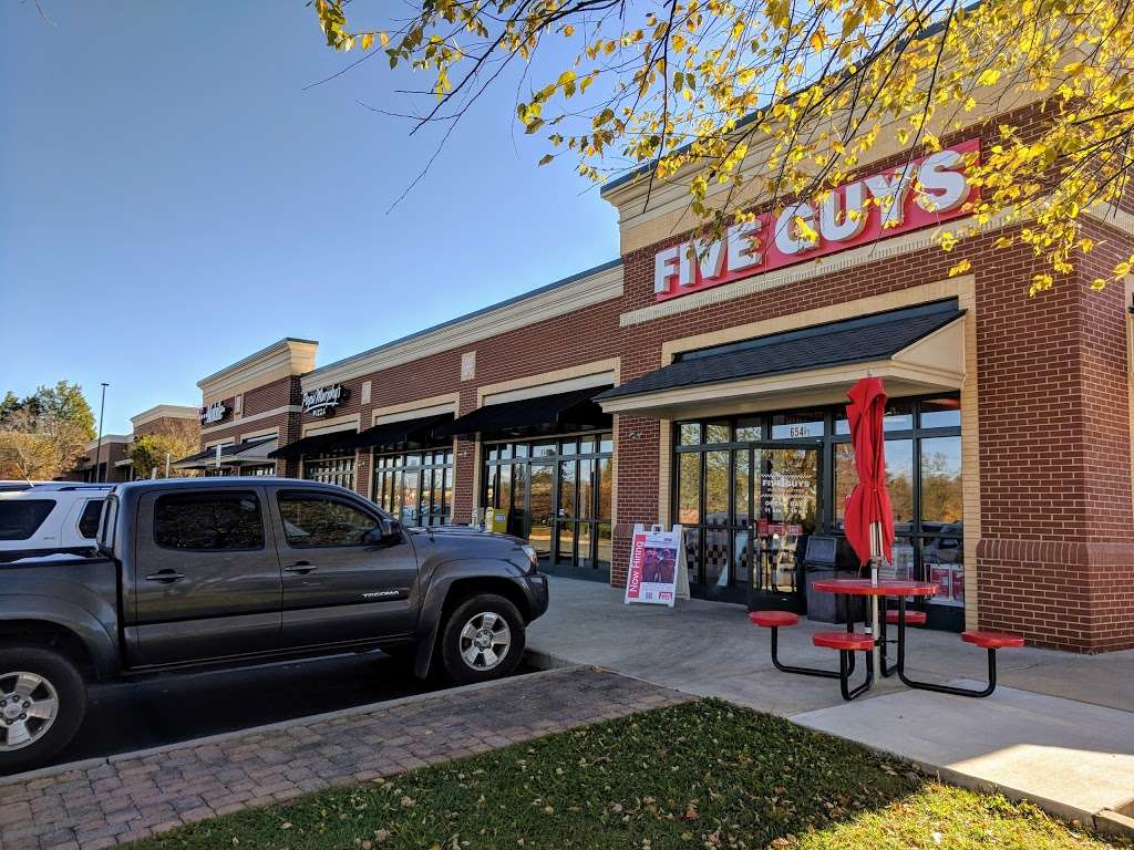 Five Guys | 654 River Hwy, Mooresville, NC 28117, USA | Phone: (704) 799-7500