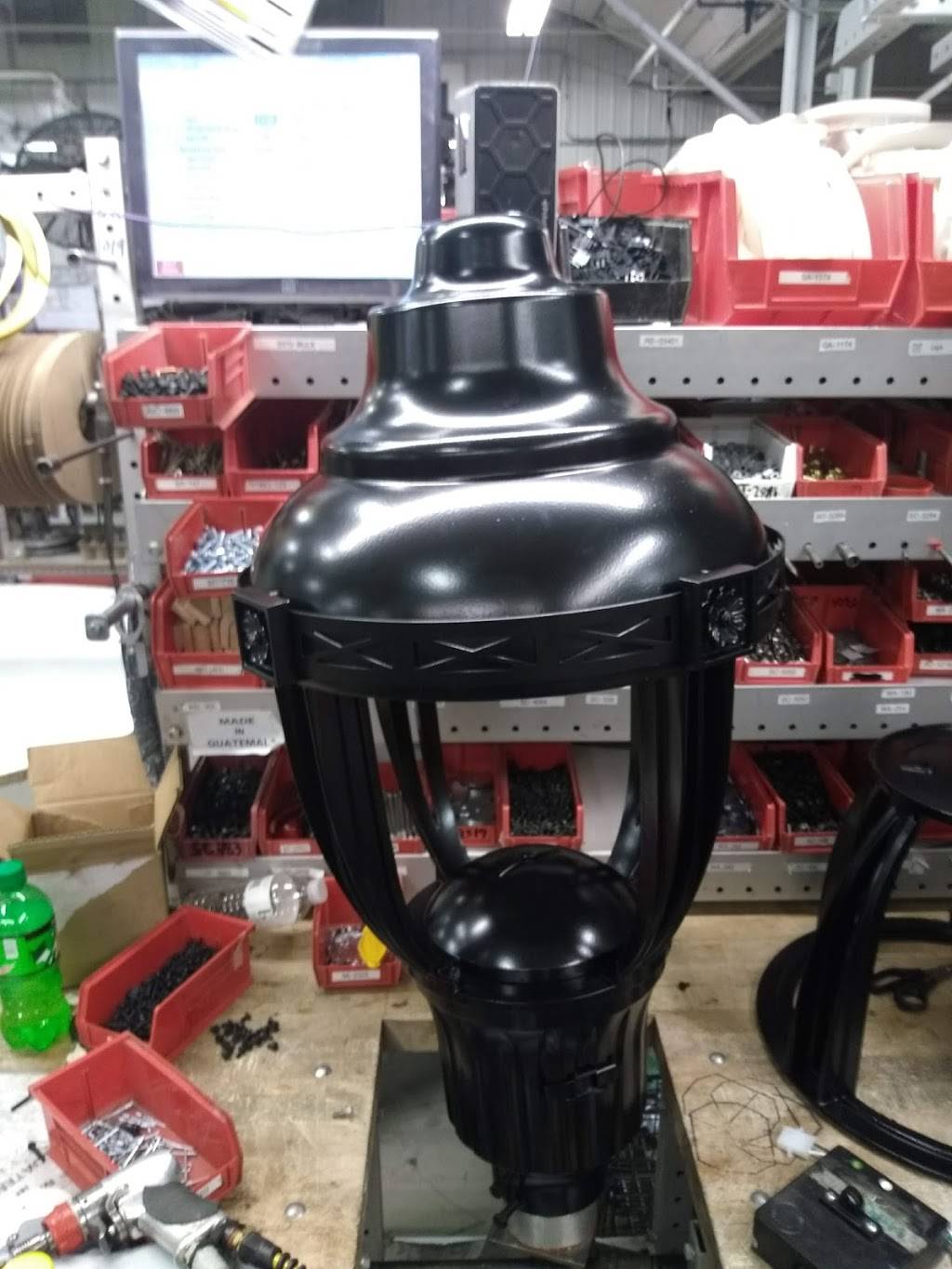 Hi Tek Lighting Co | 1615 Elmore St, Crawfordsville, IN 47933, USA | Phone: (765) 362-0512