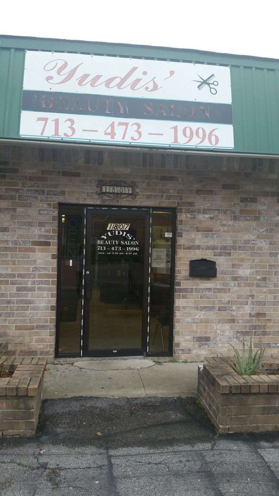 Yudis Beauty Salon | 1807 Strawberry Rd, Pasadena, TX 77502 | Phone: (713) 473-1996