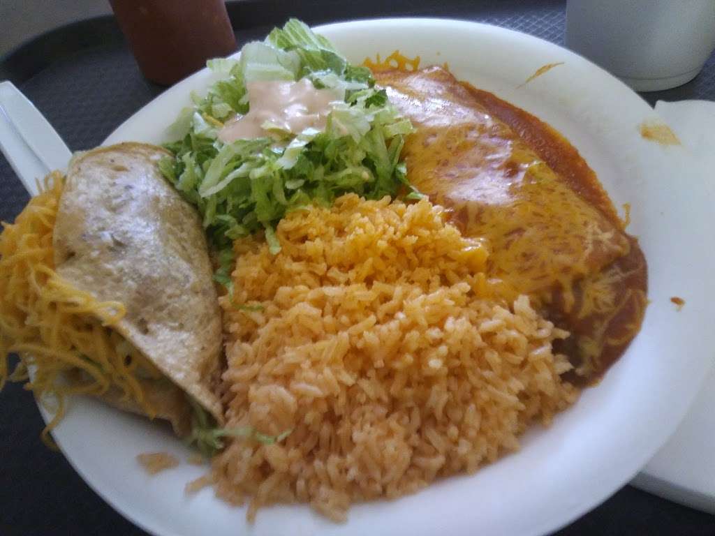 Tinas Mexican Food | 2431 University Ave, Riverside, CA 92507, USA | Phone: (951) 686-1524