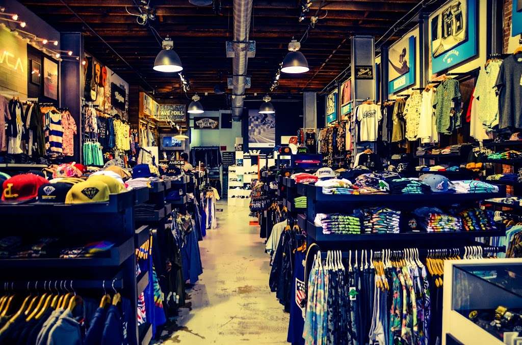 Jacks Garage Skateshop Huntington Beach | 101 Main St, Huntington Beach, CA 92648 | Phone: (714) 500-5755