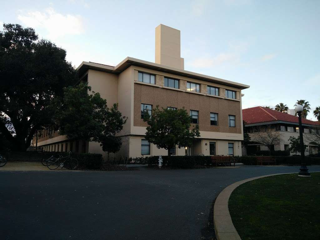 McCullough Building | Stanford, CA 94305, USA | Phone: (650) 725-1575