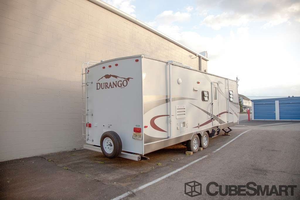 CubeSmart Self Storage | 3895 New Rodgers Rd, Levittown, PA 19056 | Phone: (215) 943-9710