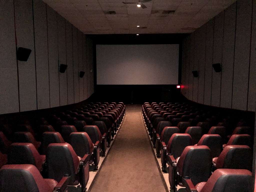 salisbury ma movie theater