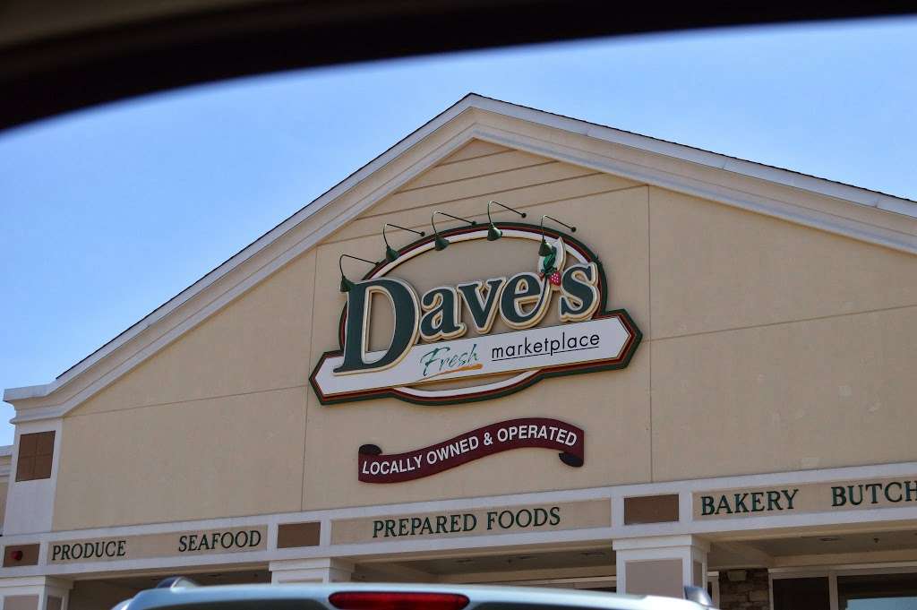 Daves Fresh Marketplace/Smithfield Crossing | 371 Putnam Pike, Smithfield, RI 02917, USA | Phone: (401) 830-5650