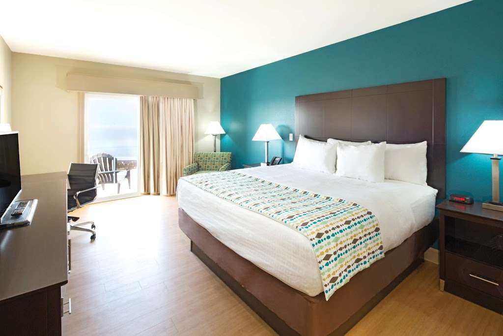 La Quinta Inn & Suites by Wyndham Ocean City | 106 32nd St, Ocean City, MD 21842, USA | Phone: (410) 289-5762