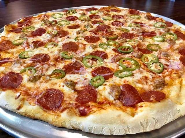 Guidos Pizza Genesee | 25948 Genesee Trail Rd, Golden, CO 80401 | Phone: (303) 526-1510