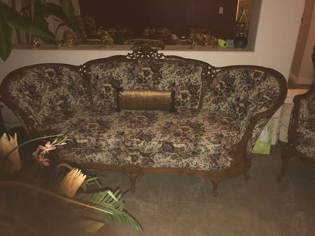 upholstery sun city - anthonys custom upholstery | 26010 McCall Blvd # F, Sun City, CA 92586, USA | Phone: (951) 679-1641