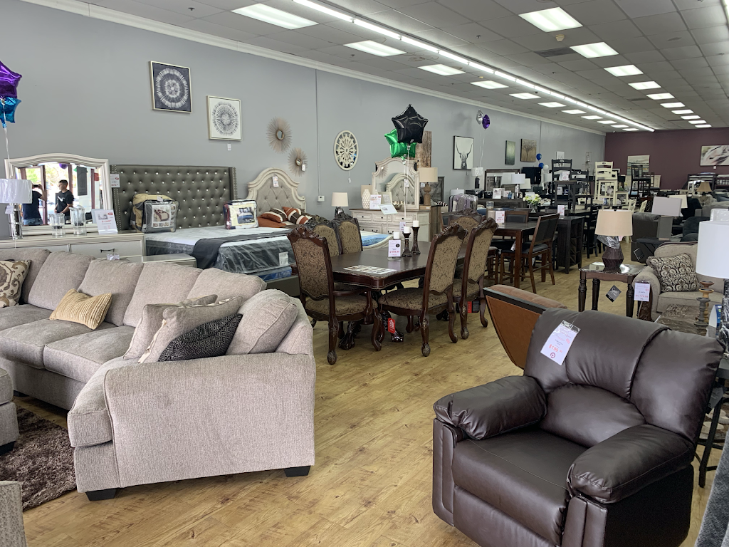 Furniture Queen | 1153 N Mt Vernon Ave, Colton, CA 92324, USA | Phone: (909) 222-4103