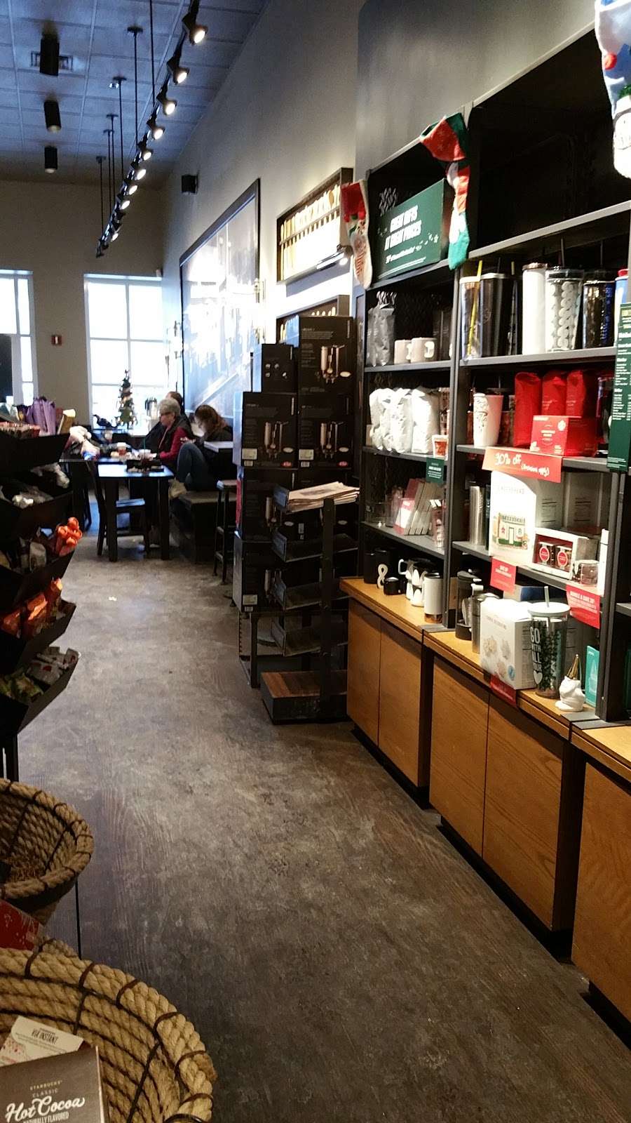 Starbucks | 775 Main St S, Southbury, CT 06488, USA | Phone: (203) 267-7548