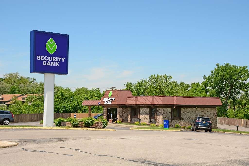 Security Bank of Kansas City - bank  | Photo 3 of 8 | Address: 3400 E Red Bridge Rd, Kansas City, MO 64137, USA | Phone: (913) 281-3165