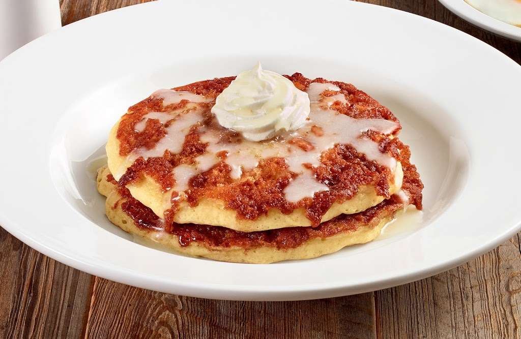 Dennys | 9312 Rosecrans Ave, Bellflower, CA 90706, USA | Phone: (562) 920-0772
