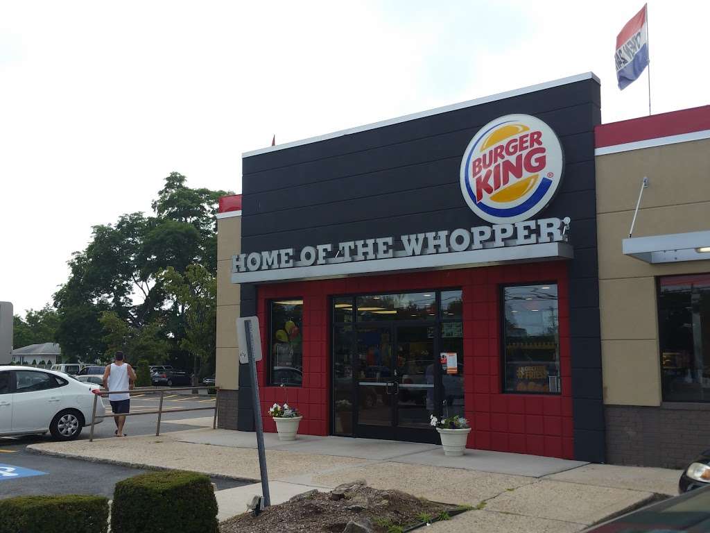 Burger King | 501 Old Country Rd, Plainview, NY 11803 | Phone: (516) 935-5407