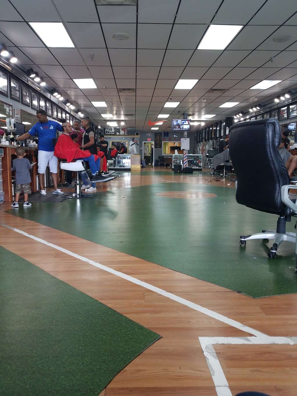 MLB Sport Barbershop | 2547 Old Vineland Rd, Kissimmee, FL 34746, USA | Phone: (407) 309-2048