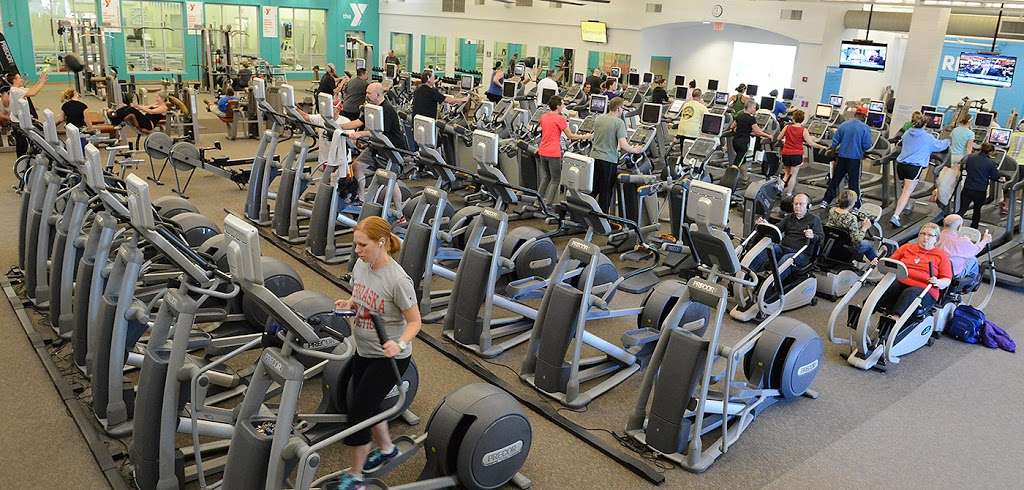 Olathe Family YMCA | 21400 W 153rd St, Olathe, KS 66061, USA | Phone: (913) 393-9622