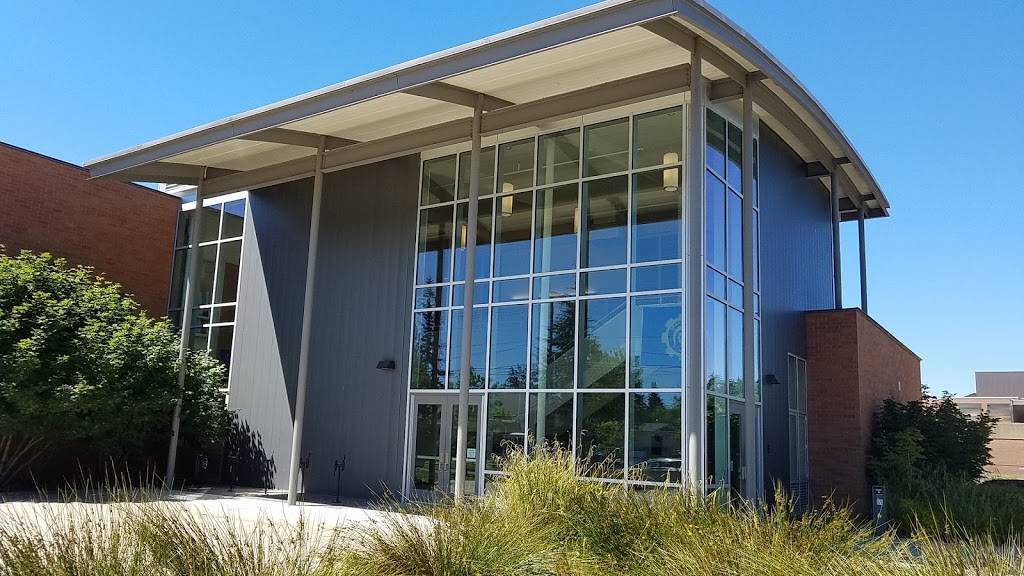 Bainbridge High School | 9330 High School Rd NE, Bainbridge Island, WA 98110, USA | Phone: (206) 842-2634