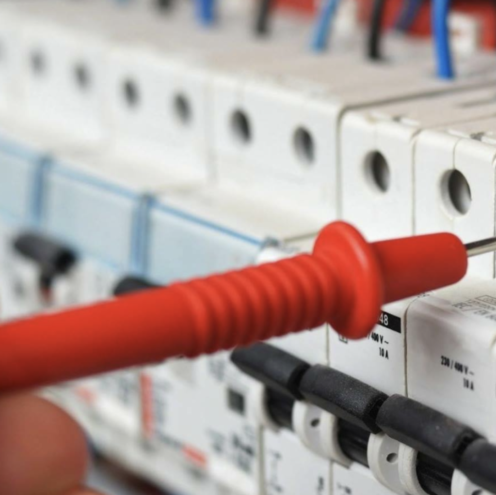 LSTB Electrical Services | 55 Gordon Ave, Hornchurch RM12 4EA, UK | Phone: 01708 474818