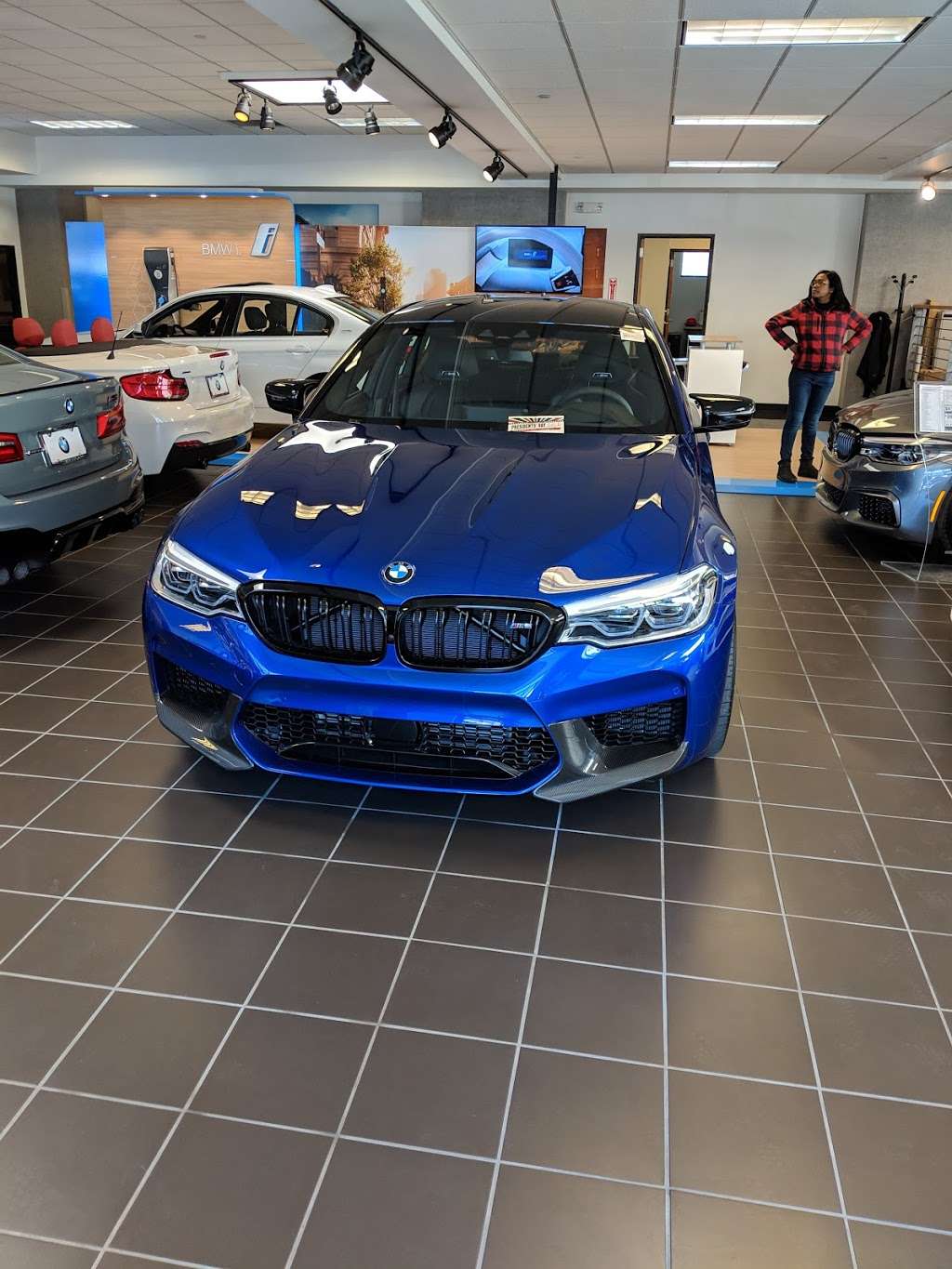 BMW of Tenafly | 301 County Rd, Tenafly, NJ 07670, USA | Phone: (201) 351-2900