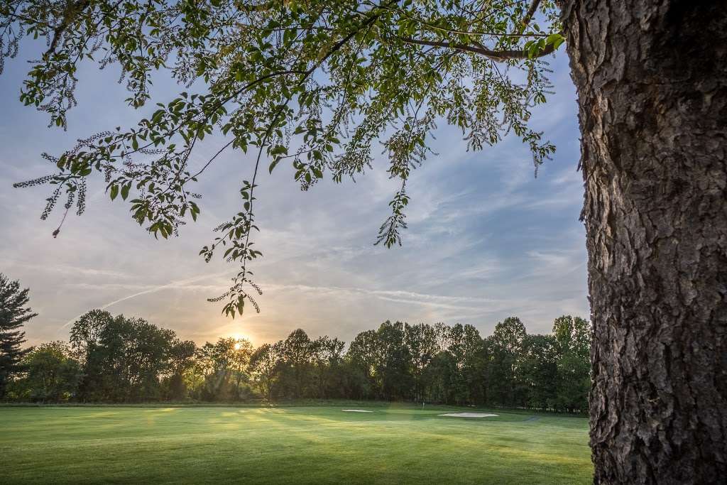 Laytonsville Golf Course | 7130 Dorsey Rd, Gaithersburg, MD 20882, USA | Phone: (301) 948-5288