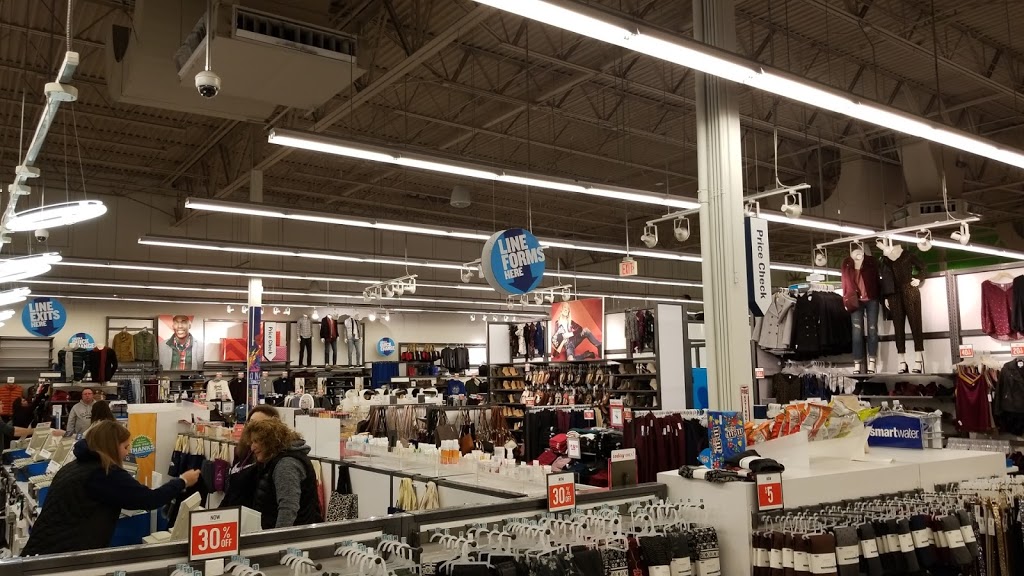 Old Navy - with Curbside Pickup | 8674 Park Meadows Center Dr, Lone Tree, CO 80124, USA | Phone: (303) 799-4868