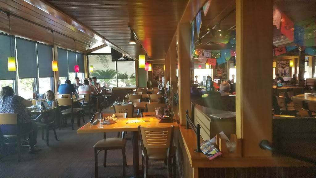 Applebees Grill + Bar | 100 N Sykes Creek Pkwy, Merritt Island, FL 32953, USA | Phone: (321) 455-9898