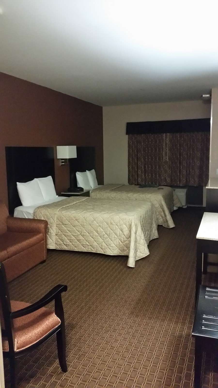 Red Carpet Inn & Suites | 2070 Route 130 North, Monmouth Junction, NJ 08852, USA | Phone: (732) 305-7880