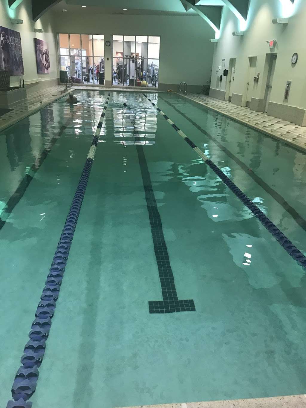 la fitness philadelphia pool