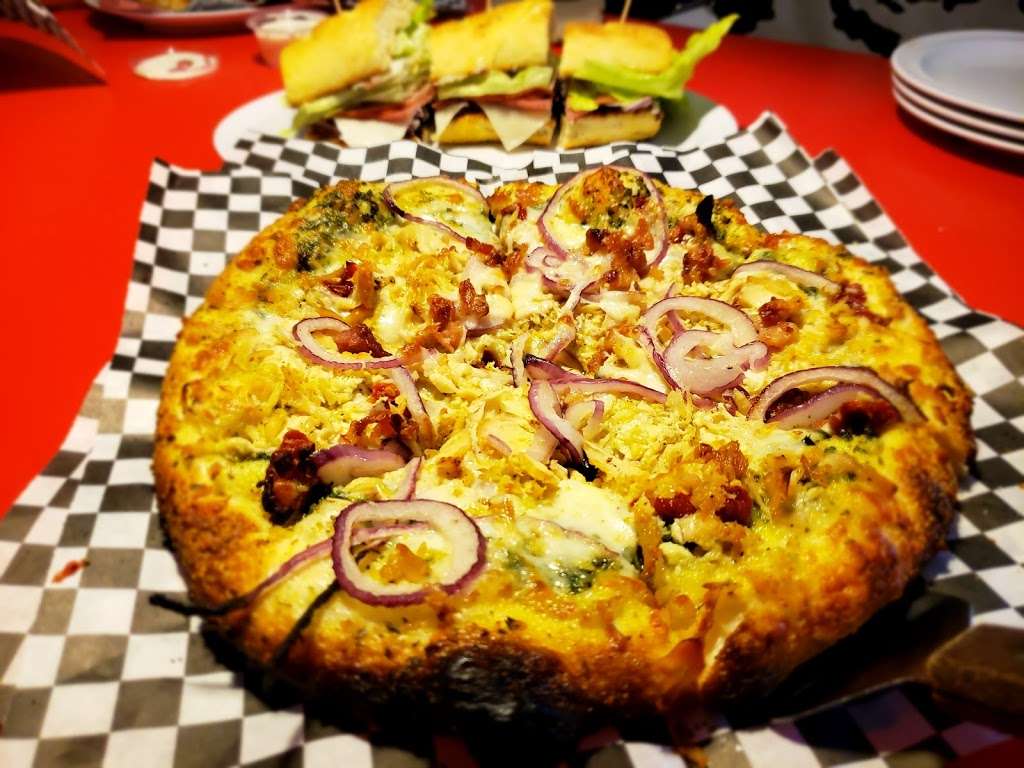 Cross Eyed Cow Pizza | 19242 National Trails Hwy, Oro Grande, CA 92368 | Phone: (760) 241-1987