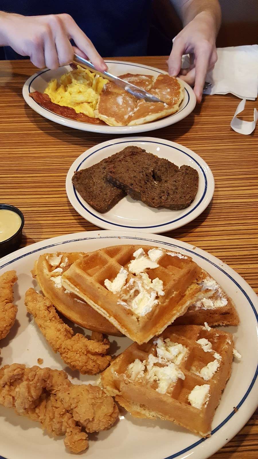 IHOP | 300 Abruzzi Dr, Chester, MD 21619 | Phone: (443) 249-3350