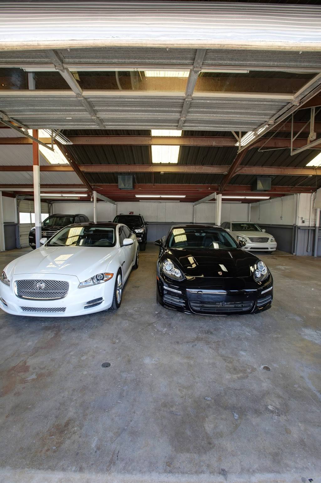 Scottsdale Motor Group | 1254 W Broadway Rd, Mesa, AZ 85202 | Phone: (480) 649-9090